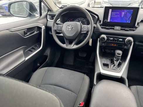 Used 2023 Toyota RAV4 LE image 10