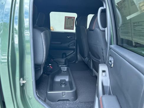 Used 2025 Nissan Frontier Pro-X RWD image 29