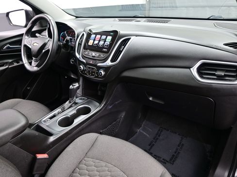 Used 2018 Chevrolet Equinox LT w/ Sun & Infotainment Package image 15