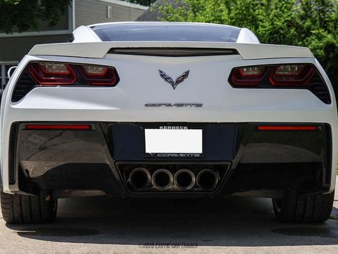 Used 2019 Chevrolet Corvette Stingray Coupe w/ 2LT Preferred Equipment Group RWD image 5