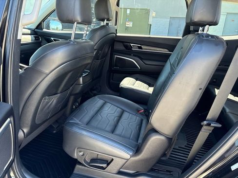 Used 2021 Kia Telluride SX w/ SX Prestige Package AWD/4WD image 11