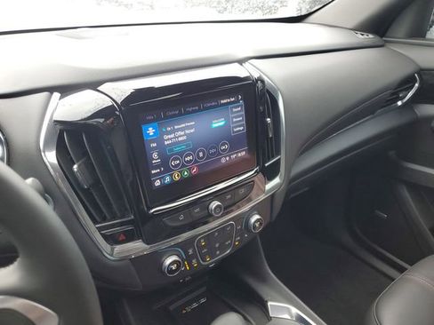 Certified 2023 Chevrolet Traverse RS image 31