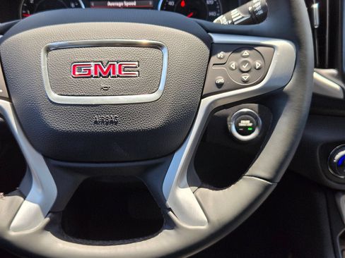 Used 2024 GMC Terrain SLT AWD/4WD image 22