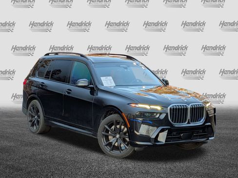 Used 2023 BMW X7 xDrive40i w/ Executive Package image 2
