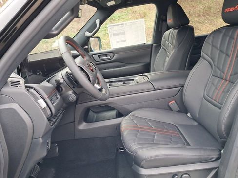 New 2025 Nissan Armada PRO-4X image 10