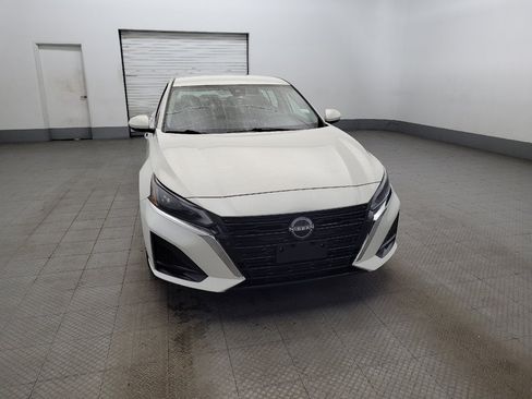 Used 2023 Nissan Altima 2.5 SV image 14