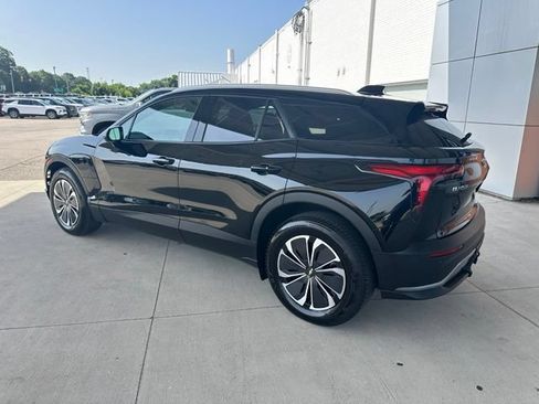Used 2024 Chevrolet Blazer EV LT AWD/4WD image 11