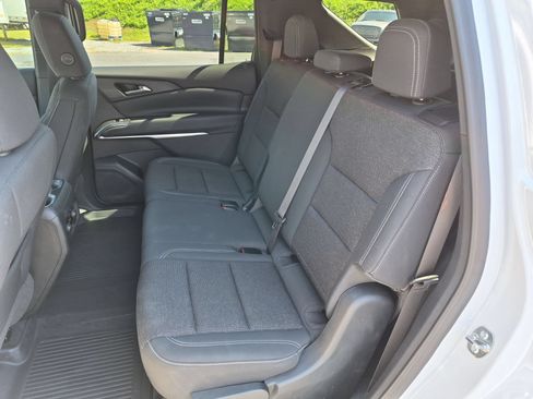 Certified 2024 Chevrolet Traverse LS AWD/4WD image 25