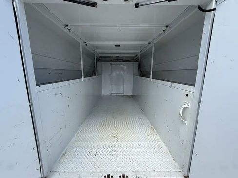 Used 2021 Chevrolet Express 3500 w/ Power Convenience Package image 8