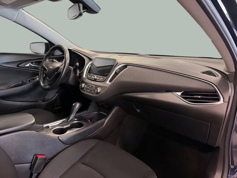 Used 2016 Chevrolet Malibu LT FWD image 28