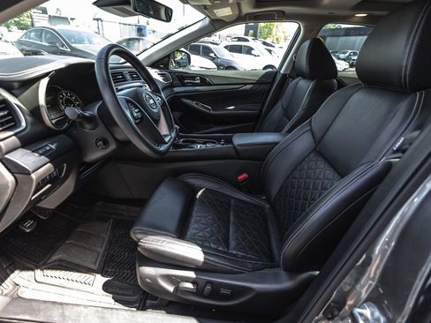 Used 2023 Nissan Maxima Platinum FWD image 17