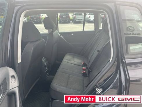 Used 2012 Volkswagen Tiguan S FWD image 28