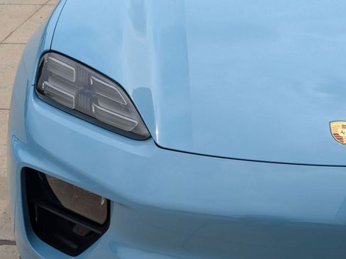 New 2026 Porsche Macan Electric RWD image 12