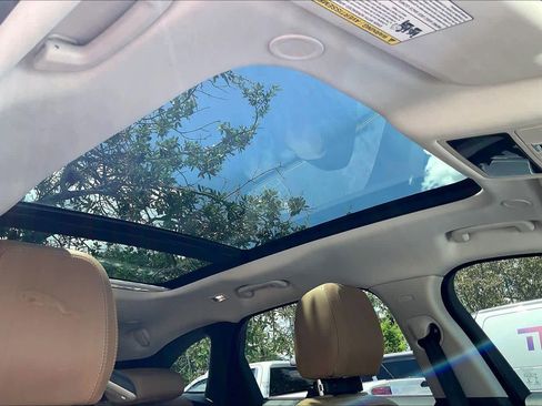 Used 2023 Jaguar F-PACE S AWD/4WD image 22