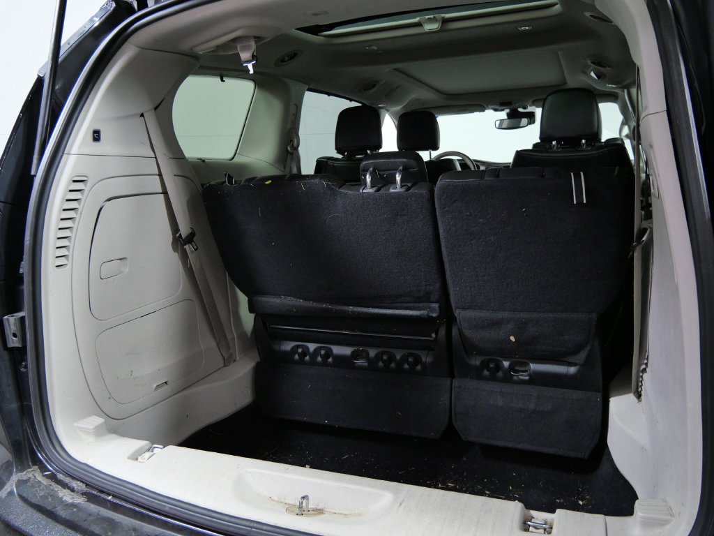 Used 2019 Chrysler Pacifica Limited FWD image 4