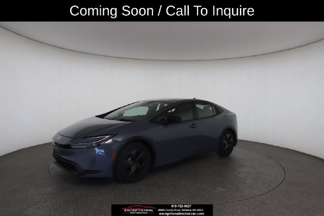 Used 2025 Toyota Prius LE FWD image 3