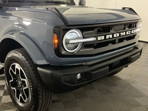 Used 2025 Ford Bronco Outer Banks AWD/4WD image 8