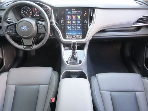 Certified 2025 Subaru Outback Onyx Edition AWD/4WD image 31