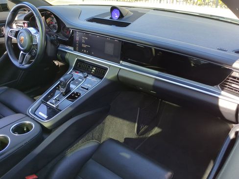 Used 2018 Porsche Panamera 4S w/ Premium Package Plus image 14
