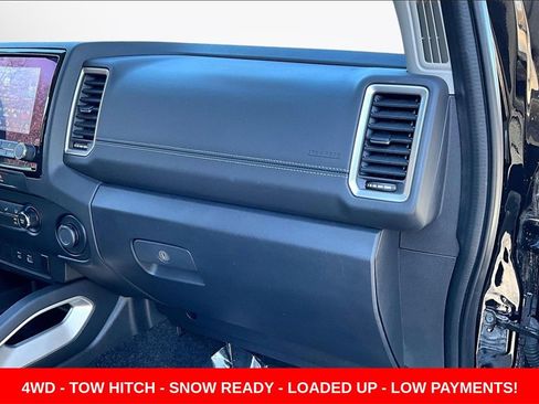 Certified 2022 Nissan Frontier SV image 25