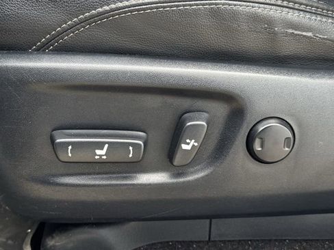 Used 2020 Toyota 4Runner Limited image 28