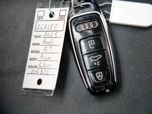 Used 2025 Audi Q7 3.0T Premium Plus AWD/4WD image 27