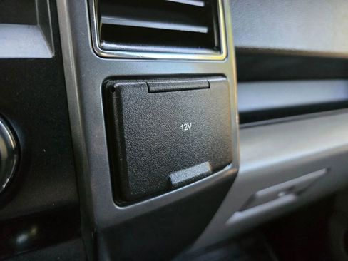 Used 2019 Ford F150 XLT w/ Equipment Group 302A Luxury image 31