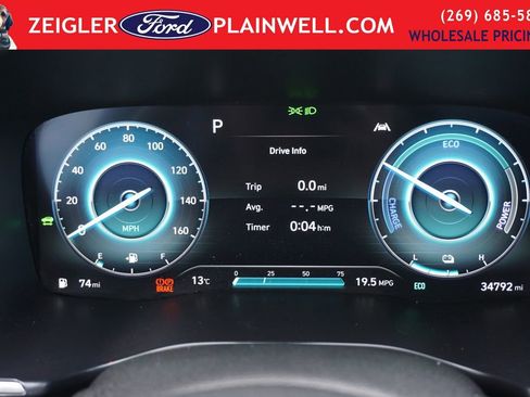 Used 2023 Hyundai Santa Fe Limited image 32