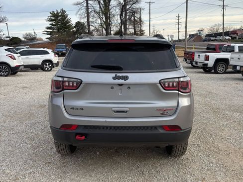 Used 2019 Jeep Compass Trailhawk image 4