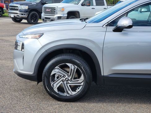 Used 2023 Hyundai Santa Fe SEL image 9