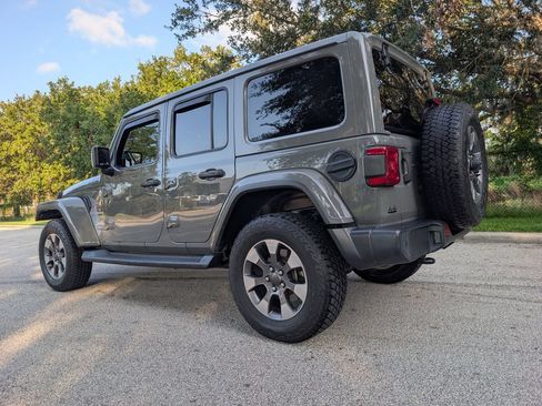 Used 2020 Jeep Wrangler Unlimited Sahara AWD/4WD image 6