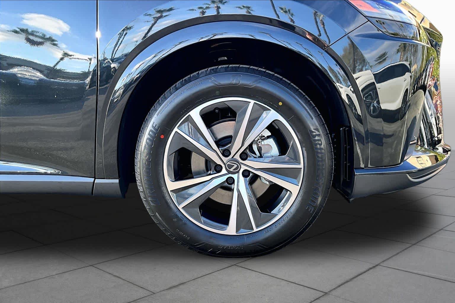 New 2026 Lexus RX 350 Premium w/ Accessory Package (Z1) FWD image 9