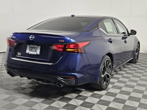 Used 2023 Nissan Altima 2.5 SR FWD image 5