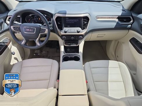 Certified 2023 GMC Acadia Denali w/ Denali Technology Package FWD image 15
