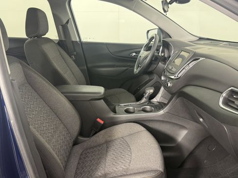 Used 2023 Chevrolet Equinox LT image 10