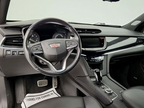 Used 2024 Cadillac XT6 Sport w/ Technology Package image 13