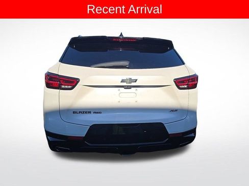 Used 2023 Chevrolet Blazer RS w/ Driver Confidence II Package AWD/4WD image 5