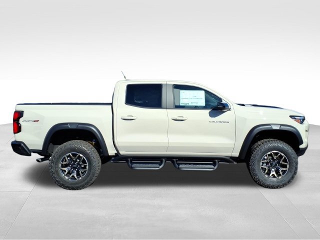 New 2026 Chevrolet Colorado ZR2 w/ Technology Package AWD/4WD image 2