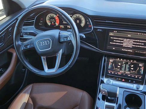 Used 2021 Audi Q8 Prestige w/ Prestige Package image 5