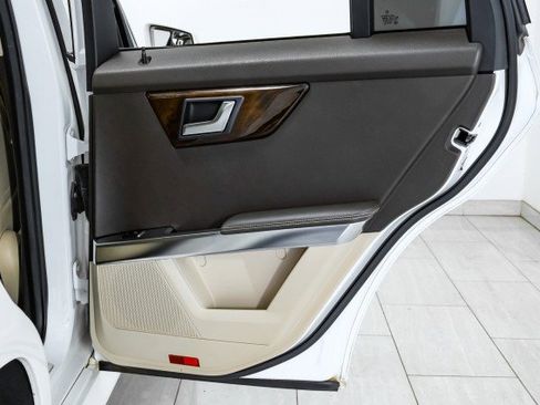 Used 2013 Mercedes-Benz GLK 350 2WD image 36