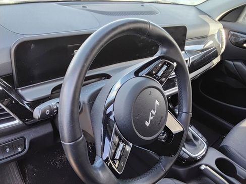 Used 2025 Kia Seltos S image 7