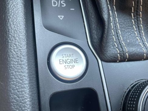 Used 2022 Volkswagen Atlas SE w/ Black Wheel Package AWD/4WD image 19