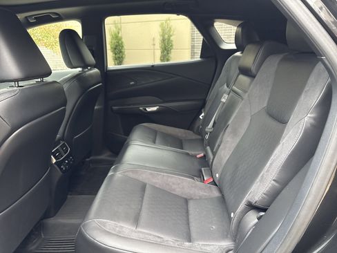 Used 2024 Lexus RX 350 w/ Convenience Package image 31