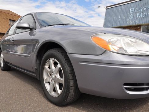 Used 2006 Ford Taurus SEL FWD image 5