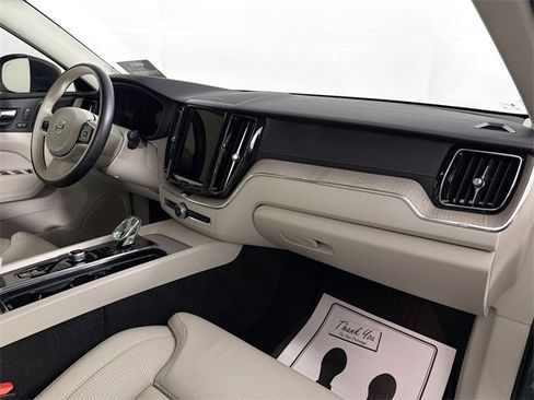 Used 2023 Volvo XC60 B5 Ultimate w/ Protection Package image 27