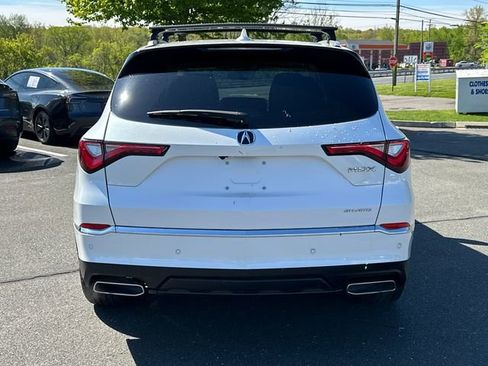 Certified 2023 Acura MDX SH-AWD w/ Technology Package image 3