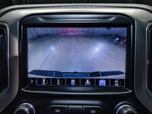 Used 2021 Chevrolet Silverado 2500 LTZ w/ Z71 Chrome Sport Edition image 18