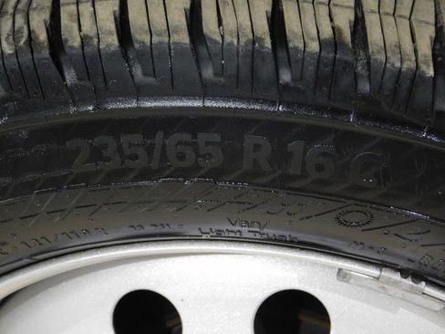 Used 2024 Ford Transit 250 Low Roof AWD w/ Exterior Upgrade Package image 97