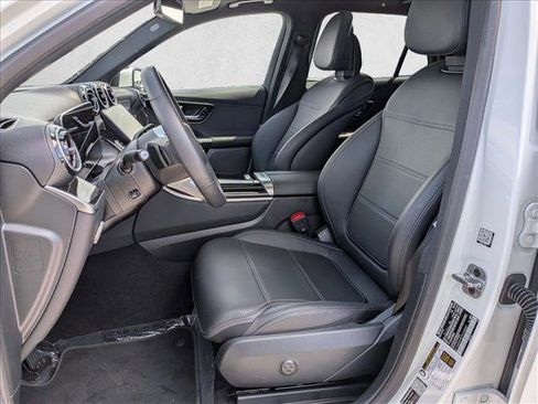 Used 2026 Mercedes-Benz GLC 300 4MATIC image 16