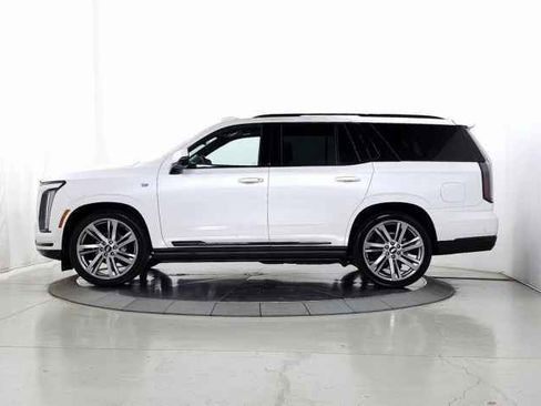 Certified 2025 Cadillac Escalade Sport Platinum image 2